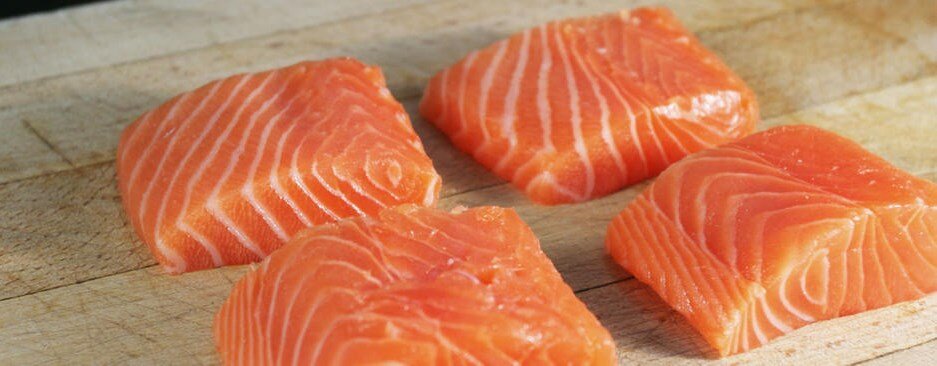 Filet of salmon in pieces